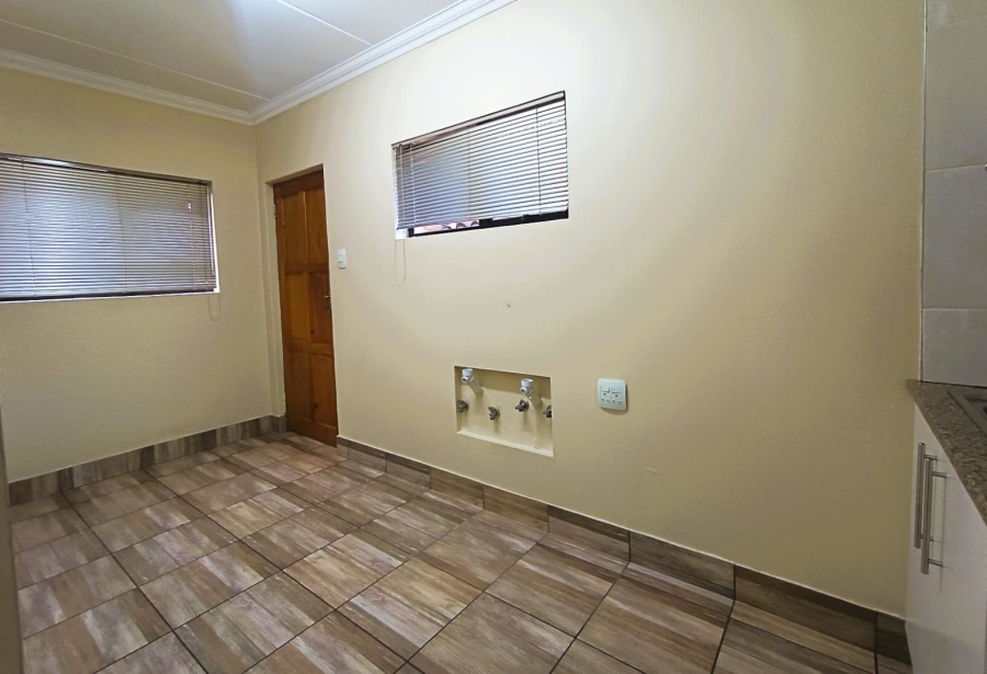 4 Bedroom Property for Sale in Heuwelsig Free State